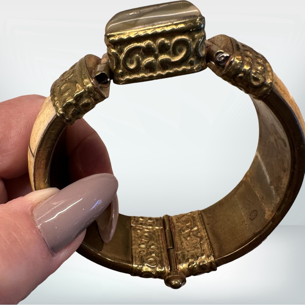 Faux Ivory  and Brass Tribal Costume Jewelry Bracelet - Picture 4 of 9